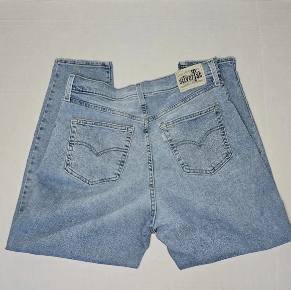 Vintage Levi's SilverTab High Waist Mom Jeans - Picture 3 of 9